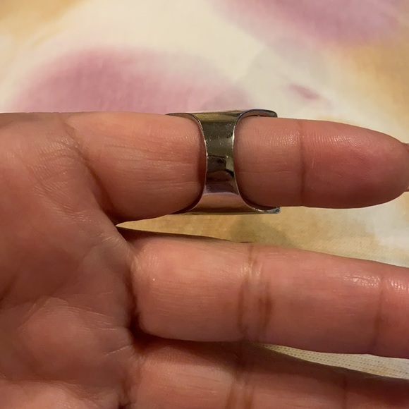 Silver ring - Picture 4 of 4